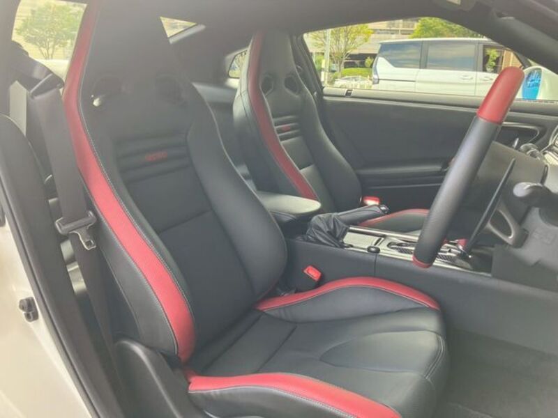 GT-R