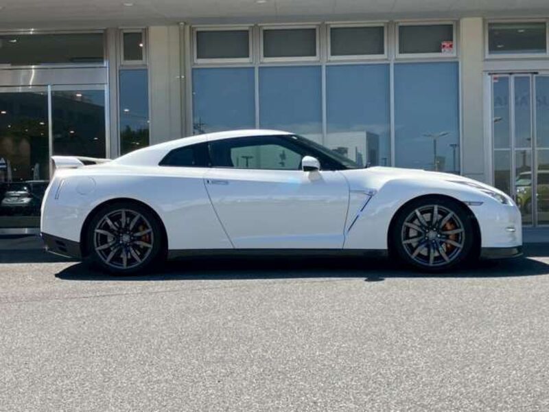 GT-R