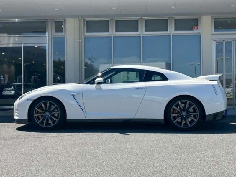 GT-R