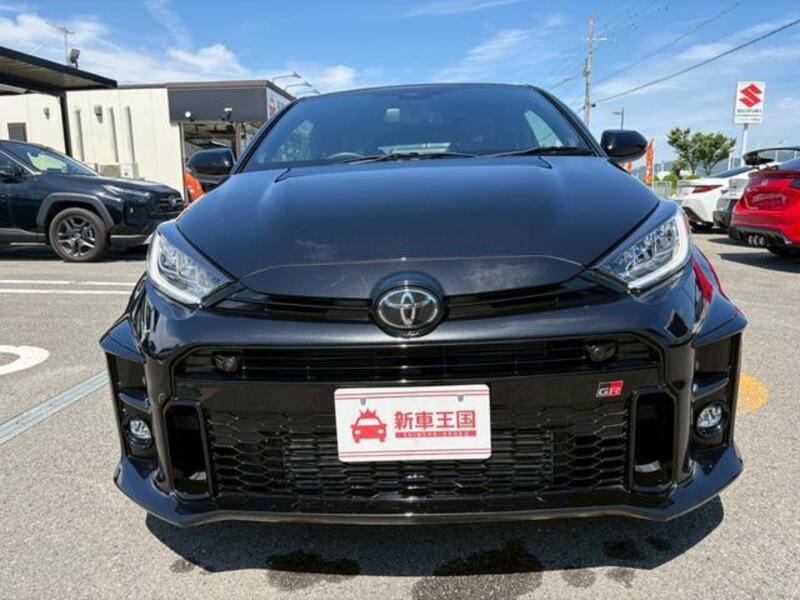 GR YARIS