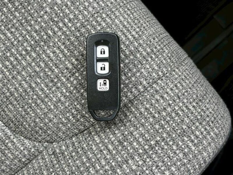 N BOX