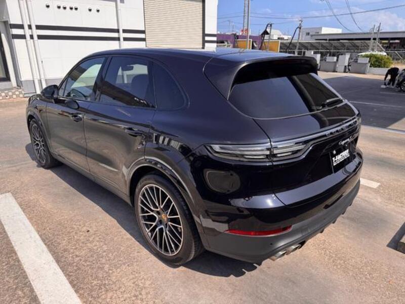 CAYENNE