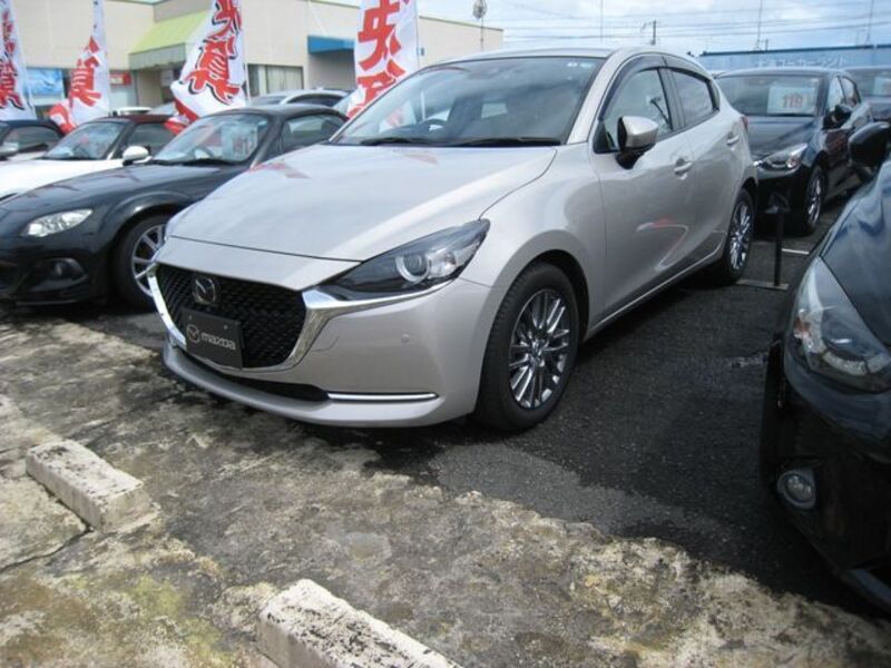 MAZDA2-0
