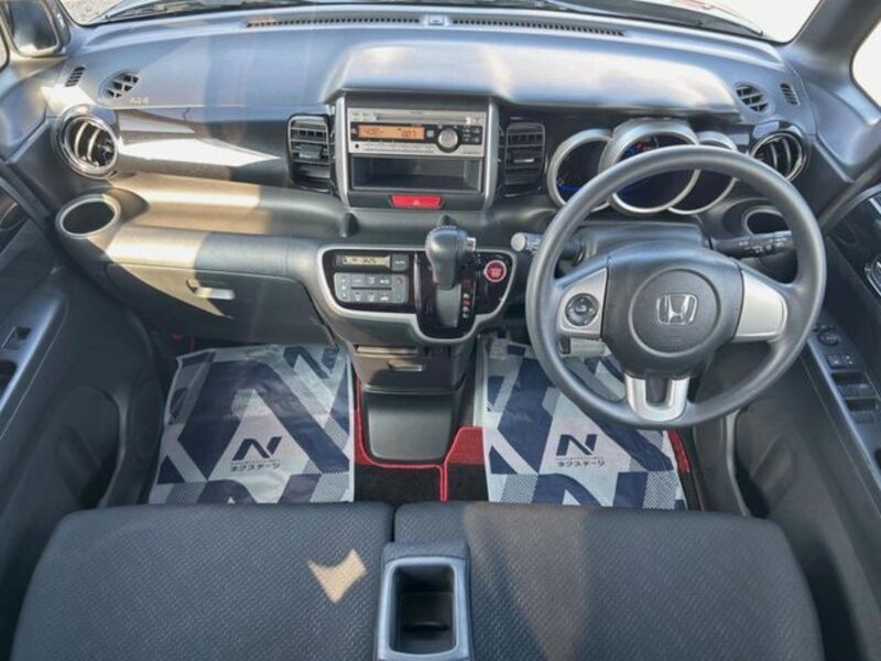 N BOX CUSTOM