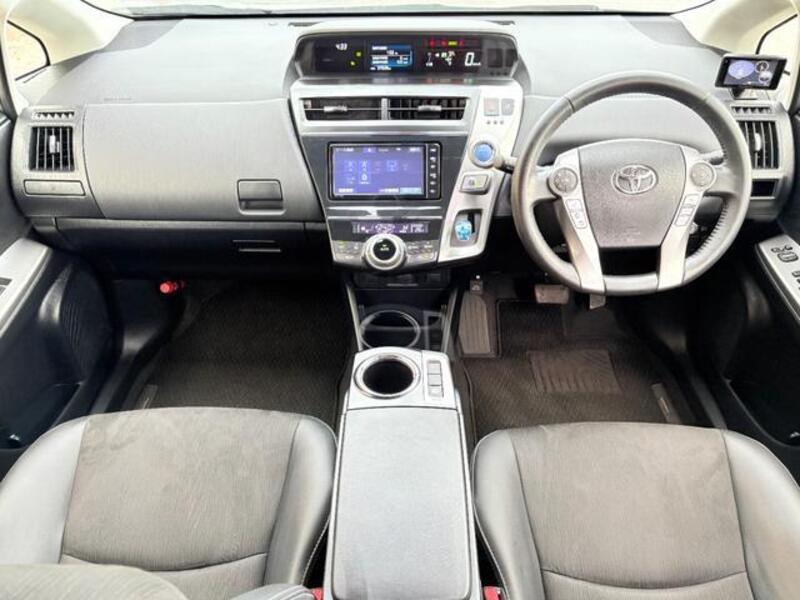 PRIUS ALPHA