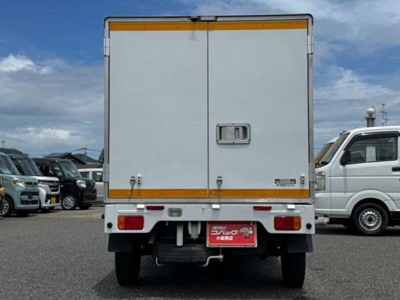CARRY TRUCK