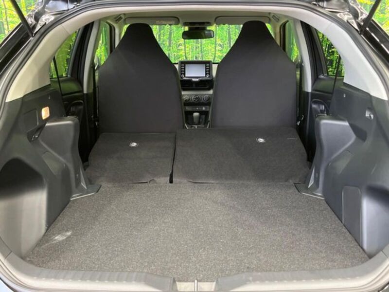 YARIS CROSS