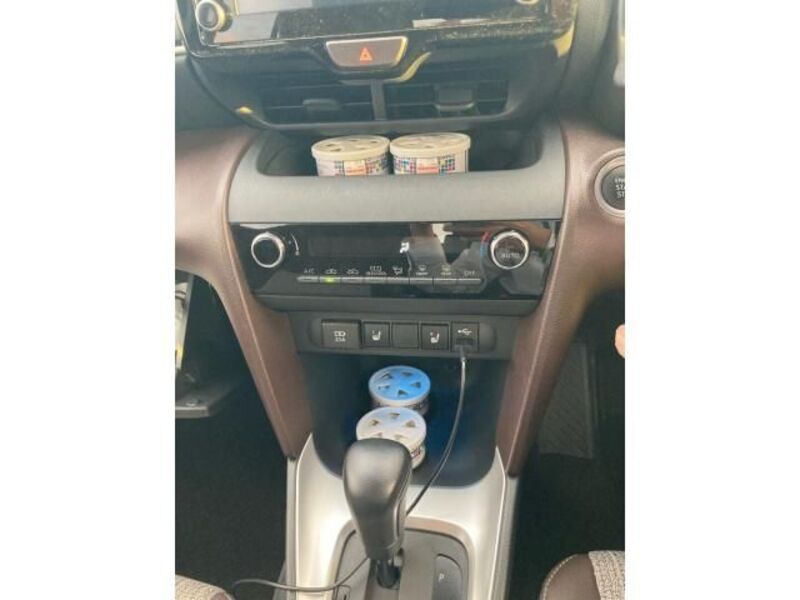 YARIS CROSS