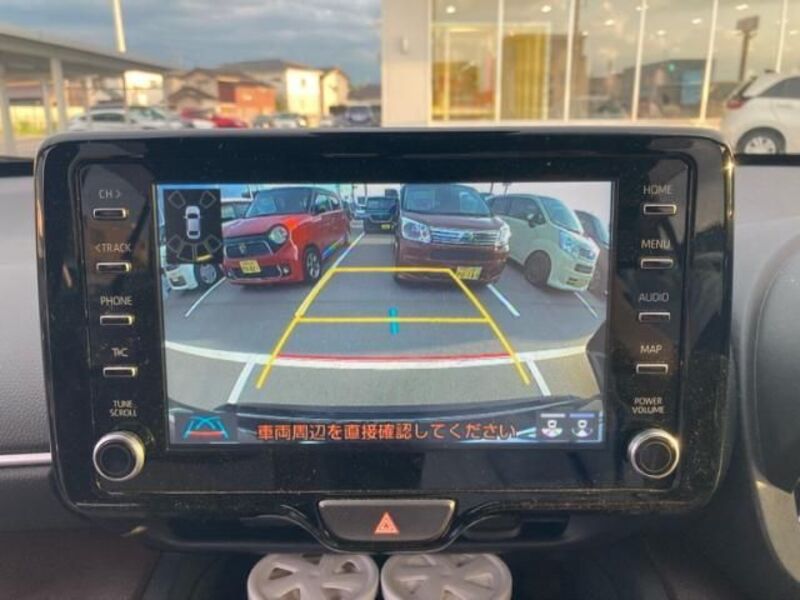 YARIS CROSS
