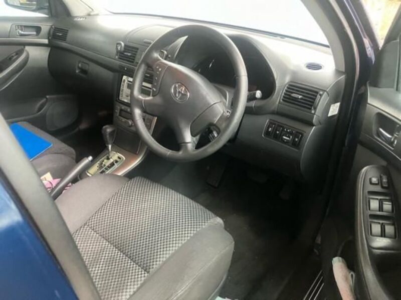 AVENSIS WAGON