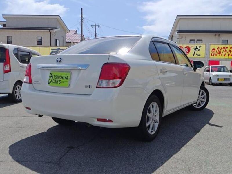 COROLLA AXIO