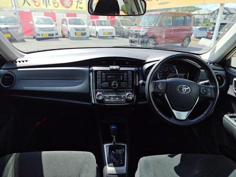 COROLLA AXIO