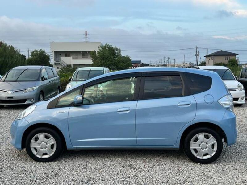 FIT HYBRID