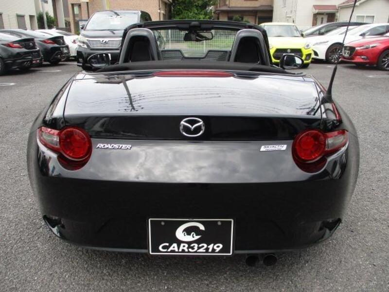 ROADSTER