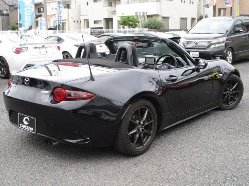 ROADSTER