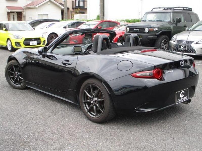 ROADSTER