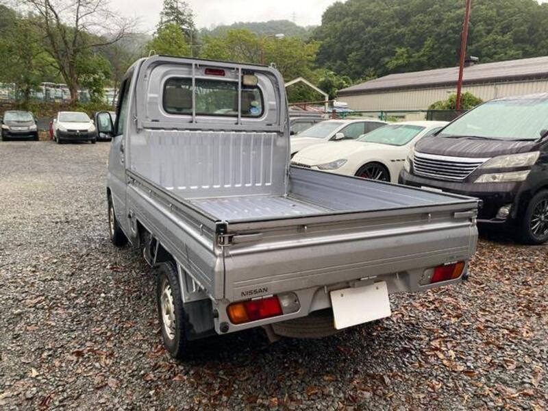 CLIPPER TRUCK