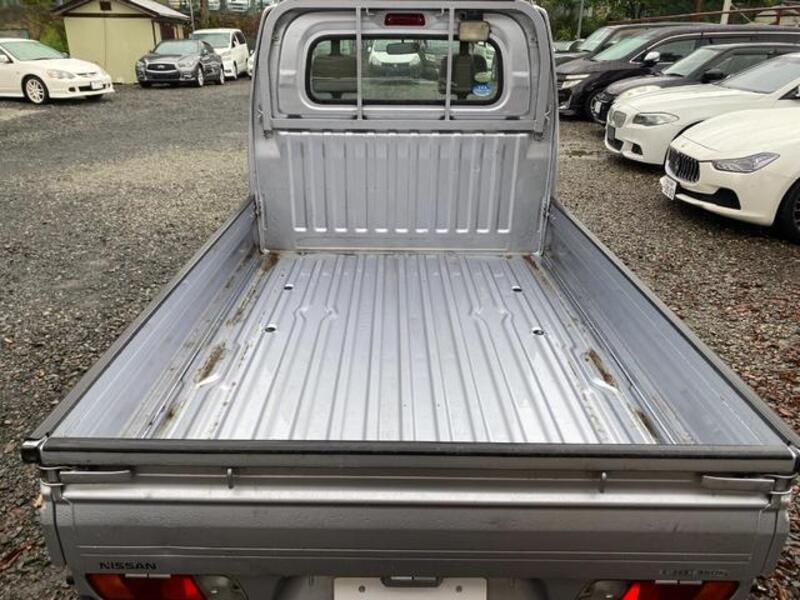 CLIPPER TRUCK