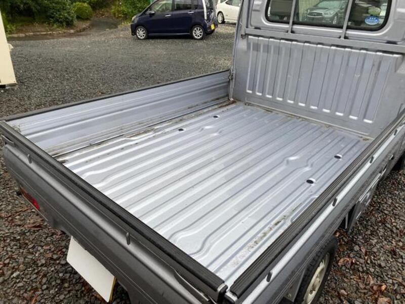 CLIPPER TRUCK