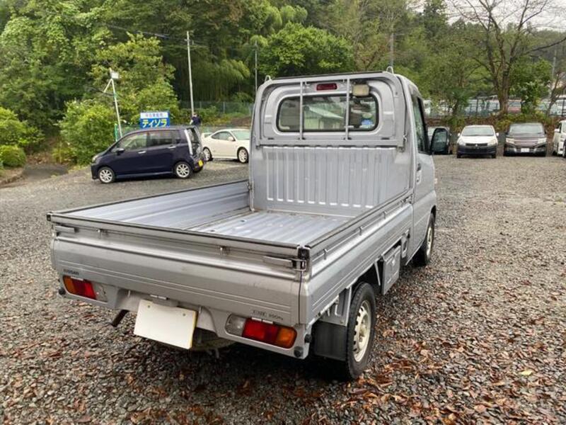 CLIPPER TRUCK