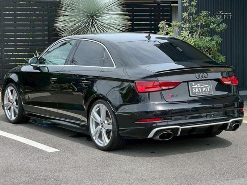 RS3