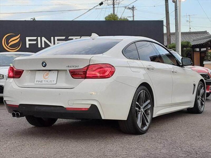 4 SERIES