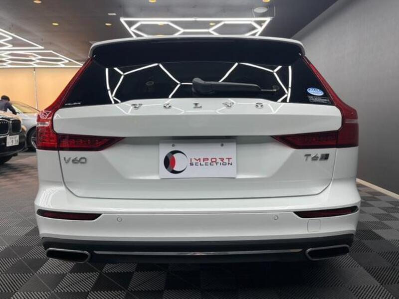 V60