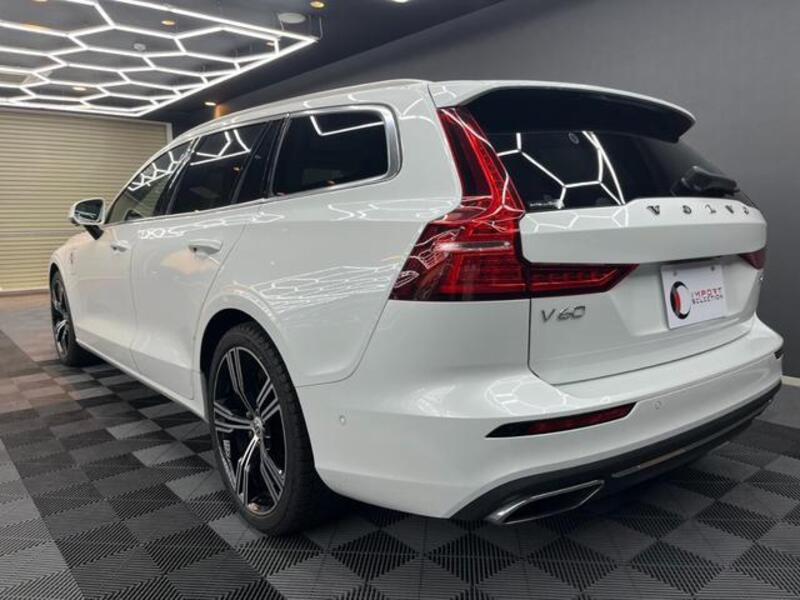 V60