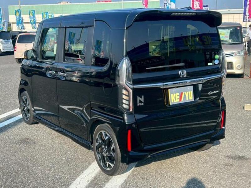N BOX CUSTOM