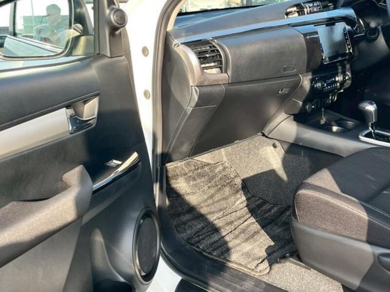 HILUX