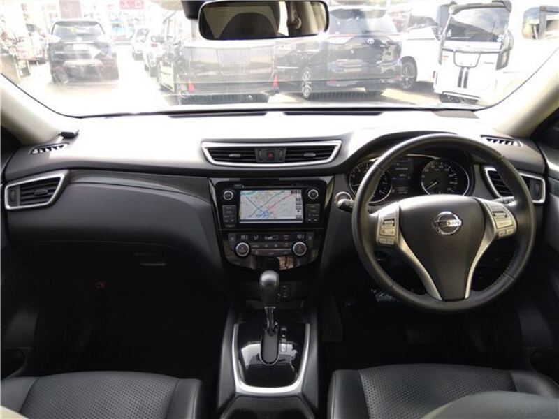 X-TRAIL