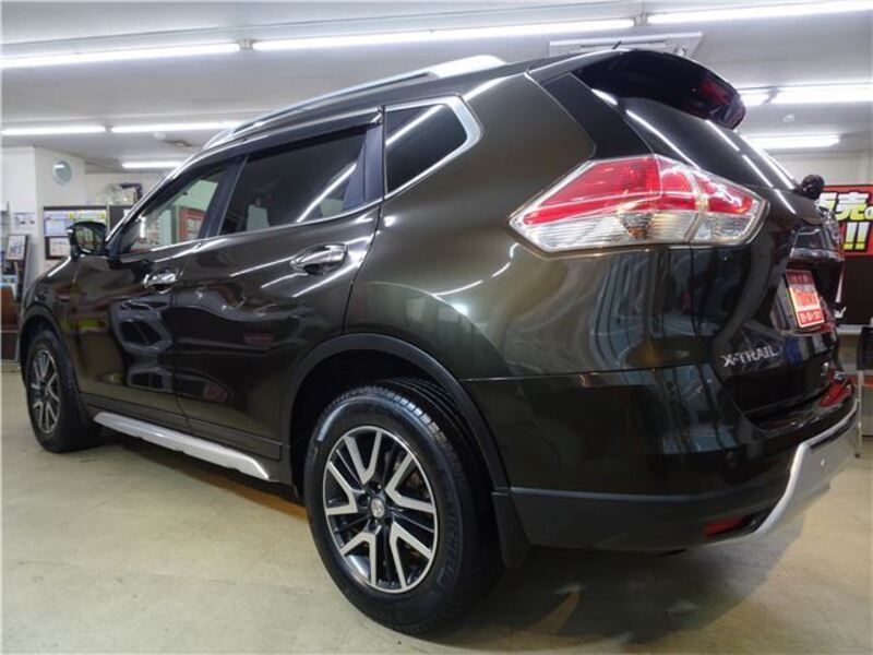 X-TRAIL