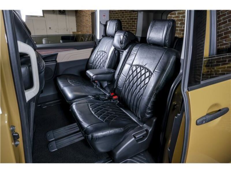 DELICA D5