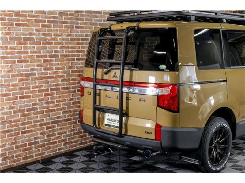 DELICA D5