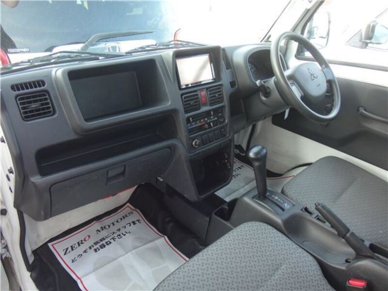 MINICAB TRUCK