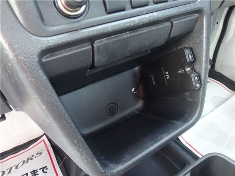 MINICAB TRUCK