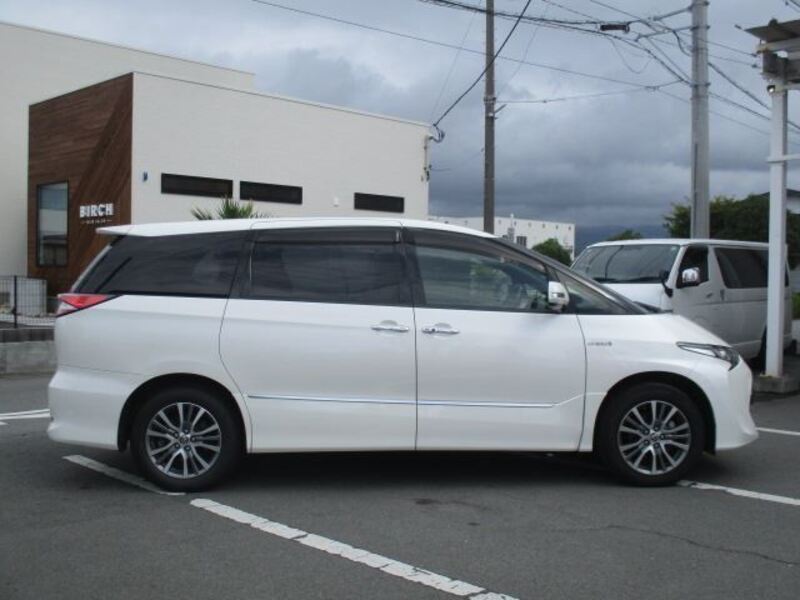 ESTIMA HYBRID