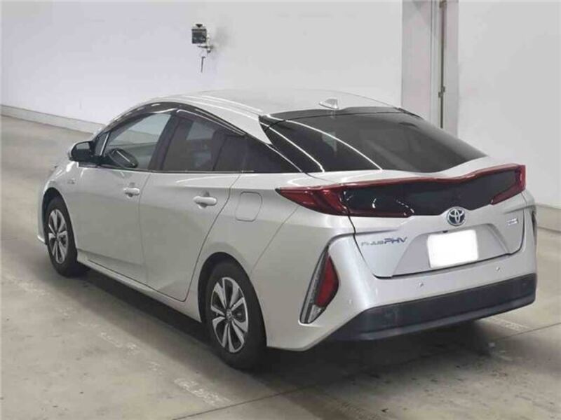 PRIUS PHV