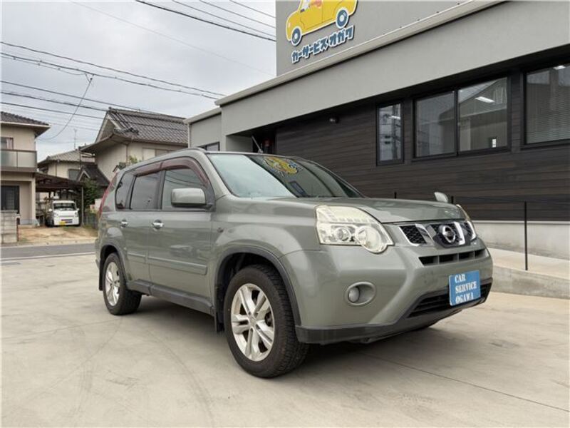 X-TRAIL