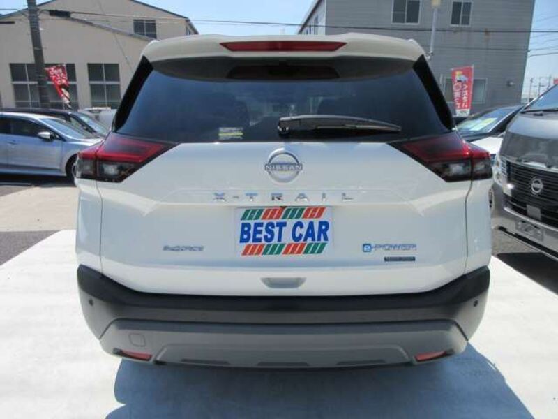 X-TRAIL