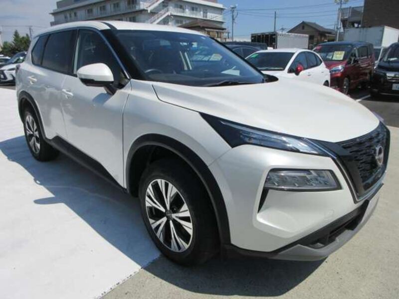 X-TRAIL