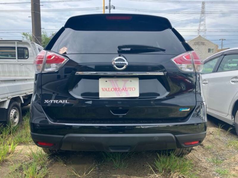 X-TRAIL