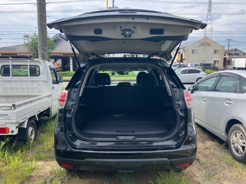 X-TRAIL