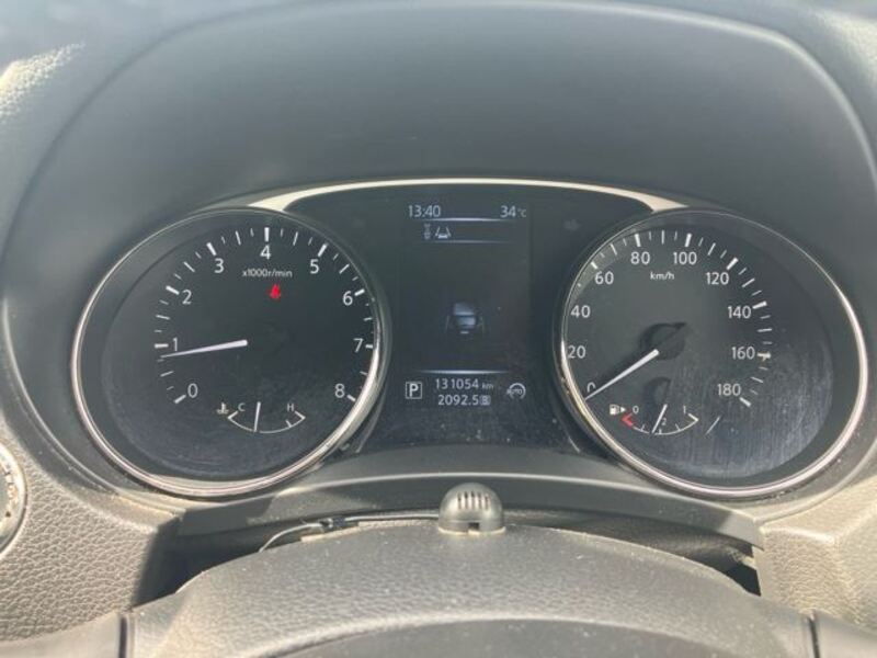 X-TRAIL