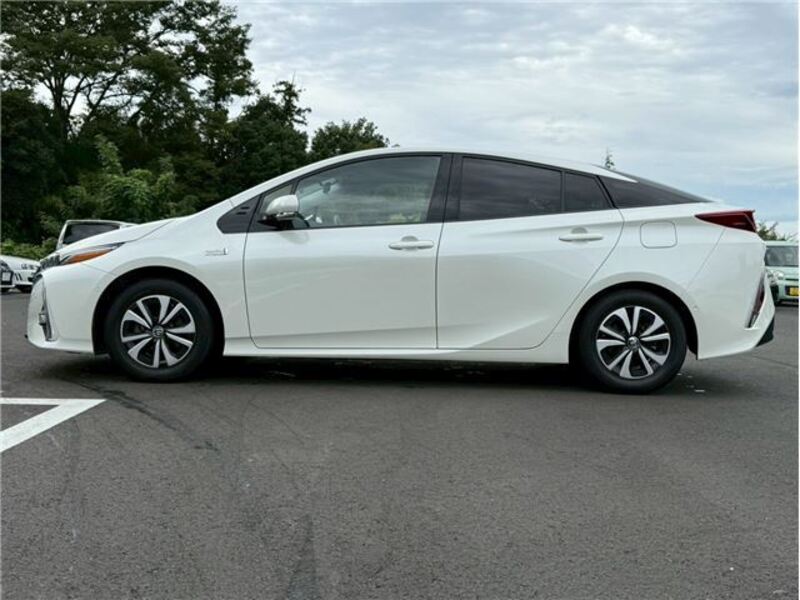 PRIUS PHV