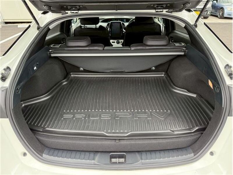 PRIUS PHV