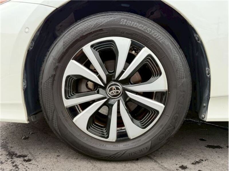 PRIUS PHV