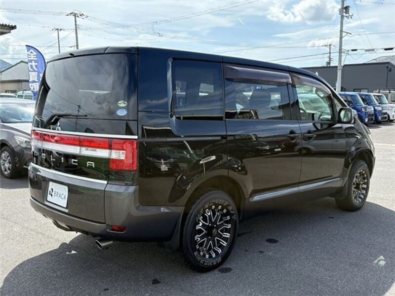 DELICA D5