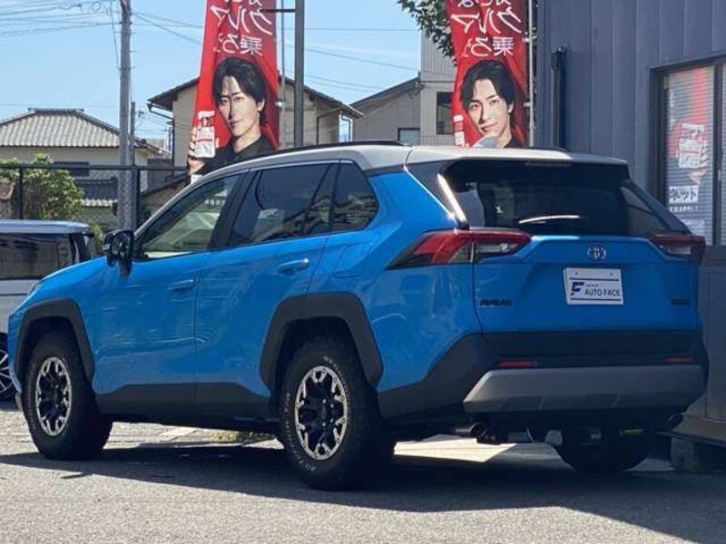 RAV4