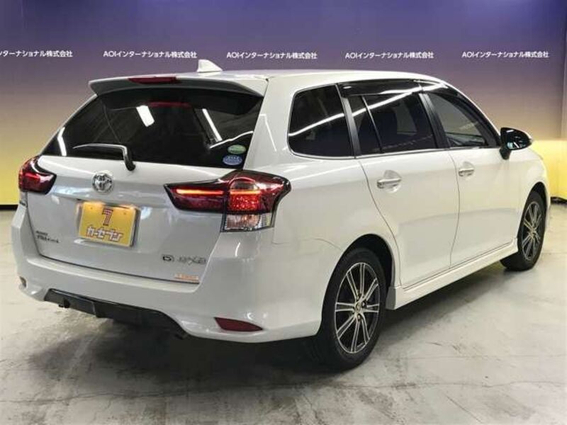 COROLLA FIELDER